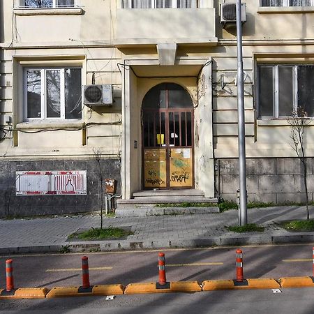 Small Studio On Budget In The Heart Of City Varna Extérieur photo