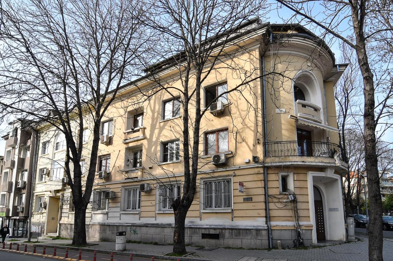 Small Studio On Budget In The Heart Of City Varna Extérieur photo